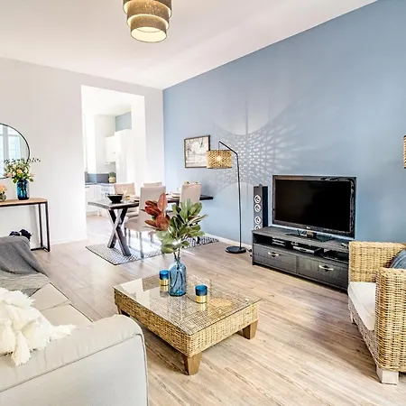 Nestor&jeeves - Adriana - Central, Close Sea * Nice